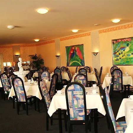 Otel Berliner Baer 3*