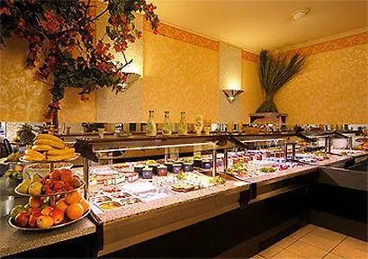 Berliner Baer Otel 3*