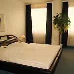 Hotel Berliner Baer *