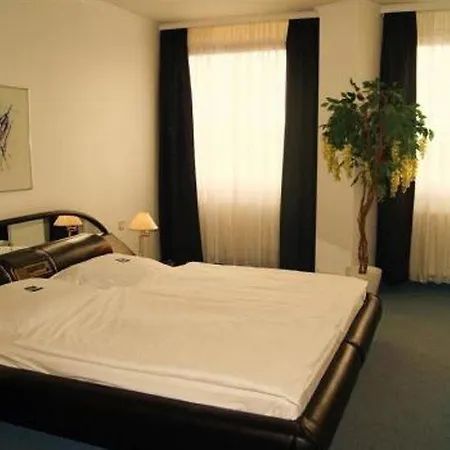 Hotel Berliner Baer *