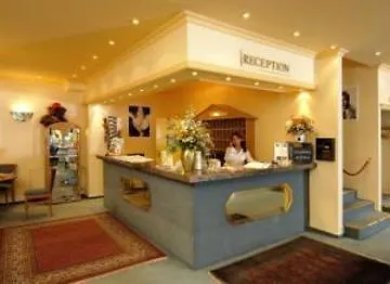 Berliner Baer * Berlín