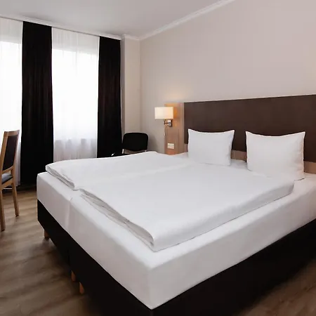 מלון Berliner Baer