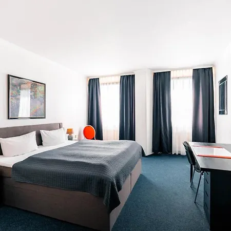 מלון Berliner Baer *